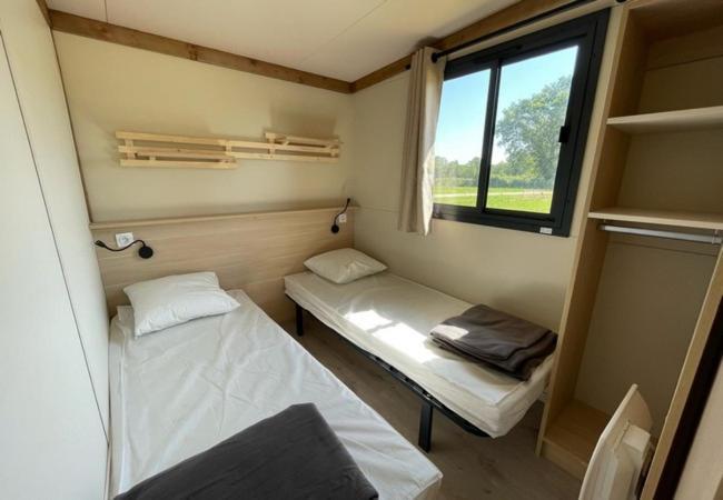 Onlycamp Le Pont * Yvre-l'Eveque